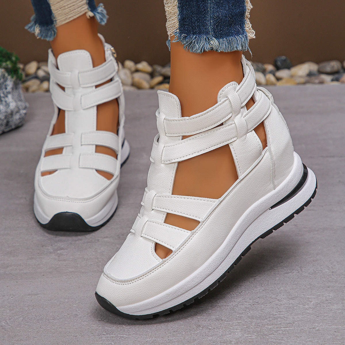 Sandales Femme à Bout Fermé et Découpes – Chaussures d'Été à Semelle Compensée, Tendance et Confortables